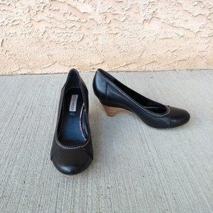 Ladies Steve Madden Black Pumps-Sz9-Like New